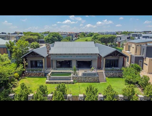 4 BEDROOM HOUSE FOR SALE IN COPPERLEAF ESTATE